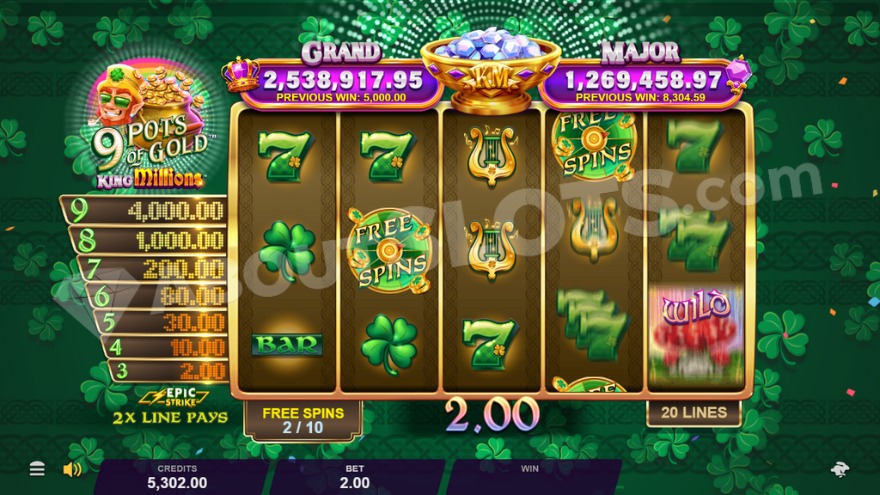 Bonus game with free spins, showing the Epic Strike paytable on the left.
