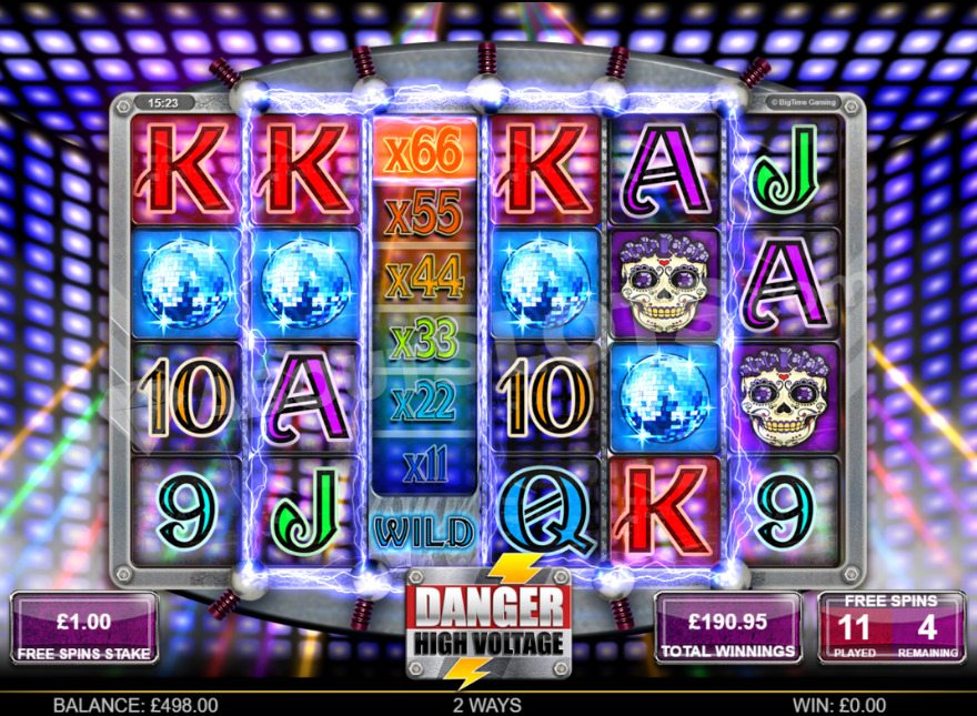 Danger High Voltage High Voltage free spins mode showing multiplier wilds and electric effects
