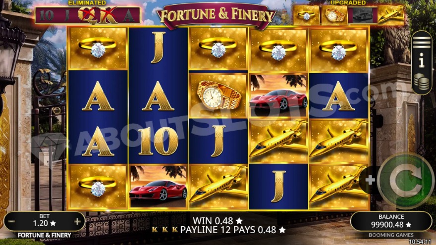 Bonus game with free spins showing Q and K symbols disappearing in the left corner.