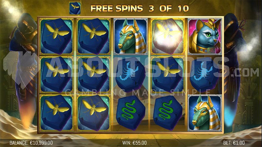 Legacy of Anubis free spins feature with expanding symbols