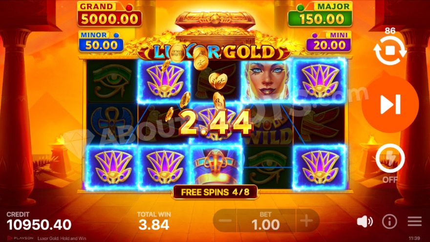 Free spins feature showing a winning combination with Egyptian symbols