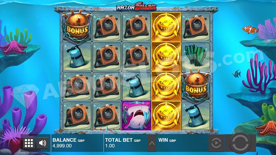 Razor Shark free spins feature showing increasing multiplier and mystery stacks